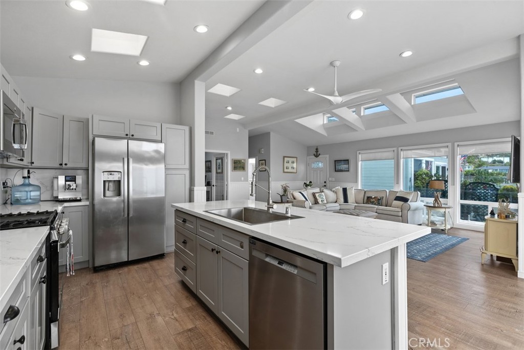 30802 Coast H4, Laguna Beach CA 92651 - photo 12