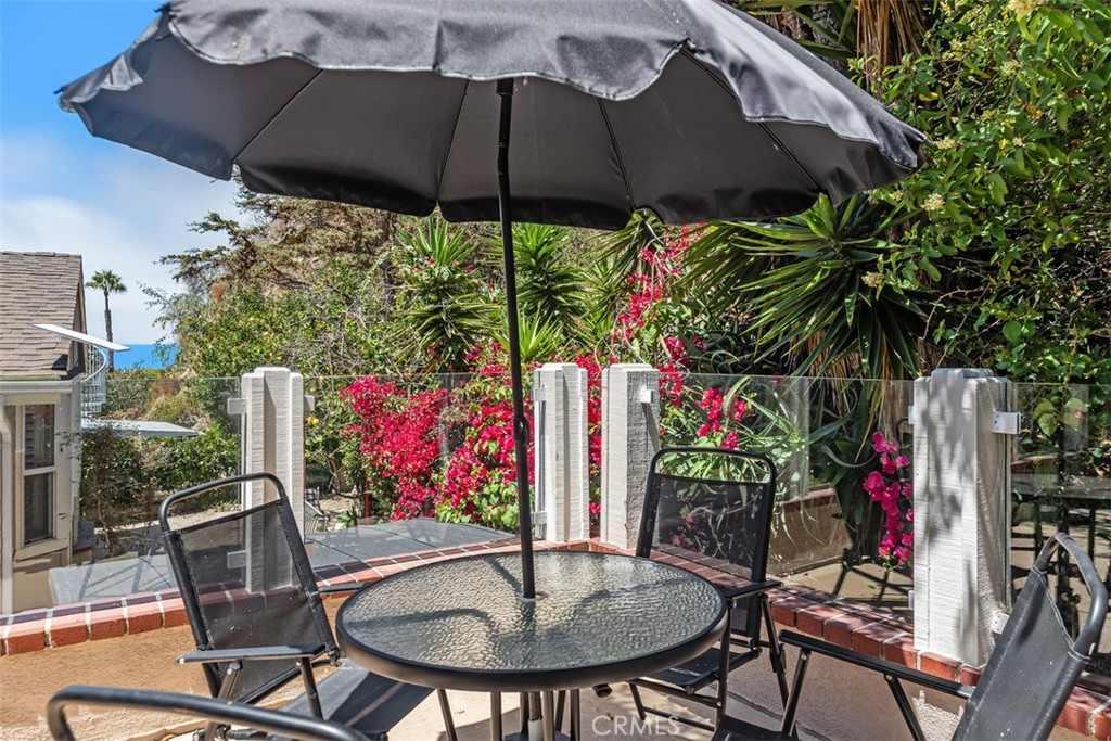 Your Peek-A-Boo awaits - 30802 Coast K51, Laguna Beach CA 92651 - photo 3