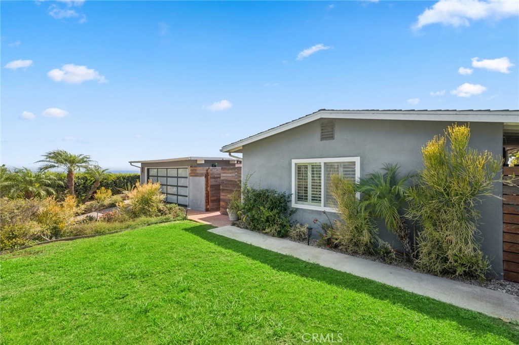 30841 Driftwood Drive, Laguna Beach CA 92651 - photo 26