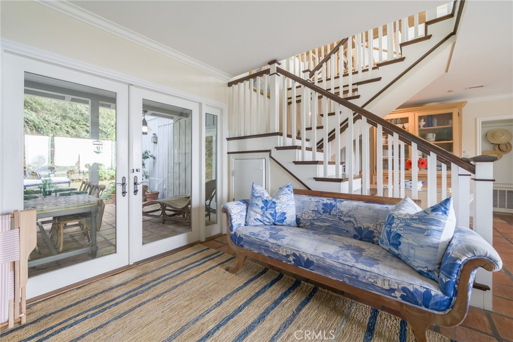 30842 Driftwood Drive, Laguna Beach CA 92651 - photo 10