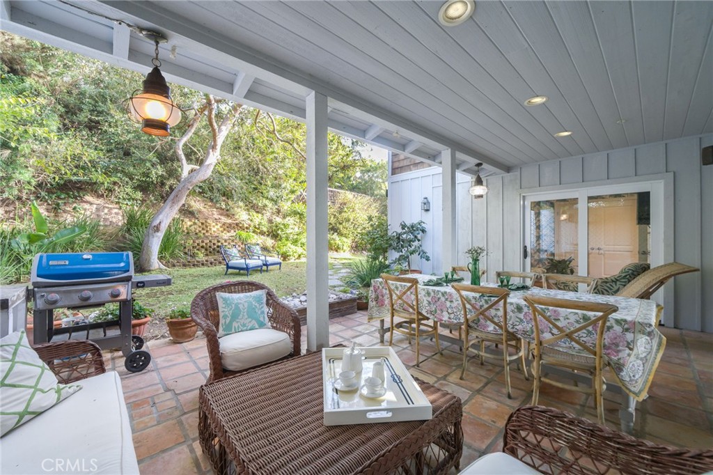 30842 Driftwood Drive, Laguna Beach CA 92651 - photo 14