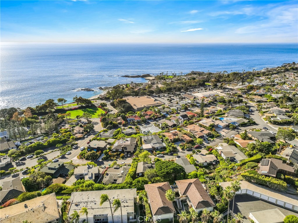 30842 Driftwood Drive, Laguna Beach CA 92651 - photo 44