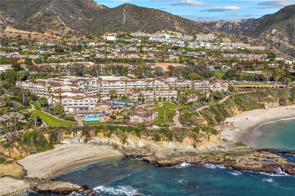 The stunning Treasure Island Beach moments from Driftwood - 30842 Driftwood Drive, Laguna Beach CA 92651 - photo 64