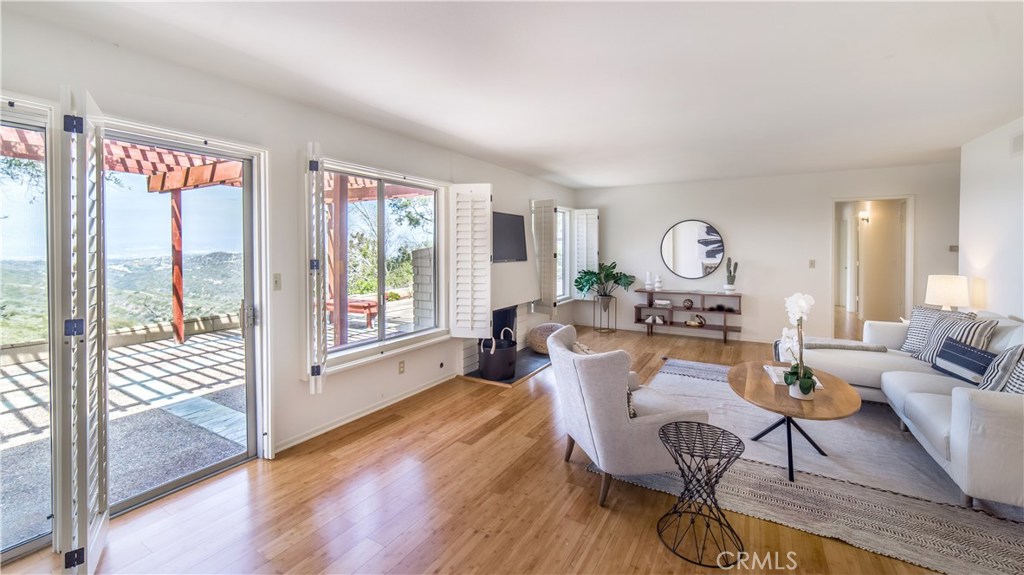 3095 Nestall Road, Laguna Beach CA 92651 - photo 1