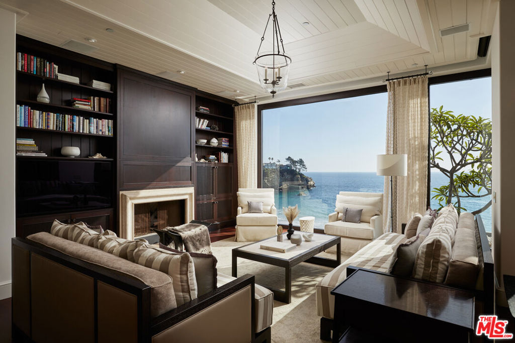 31 Bay Drive, Laguna Beach CA 92651 - photo 6