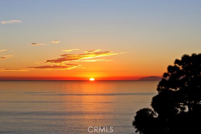 31 N VISTA DE CATALINA, Laguna Beach CA 92651 - photo 1