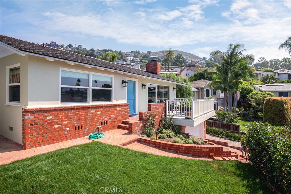 310 Emerald Bay, Laguna Beach CA 92651 - photo 2