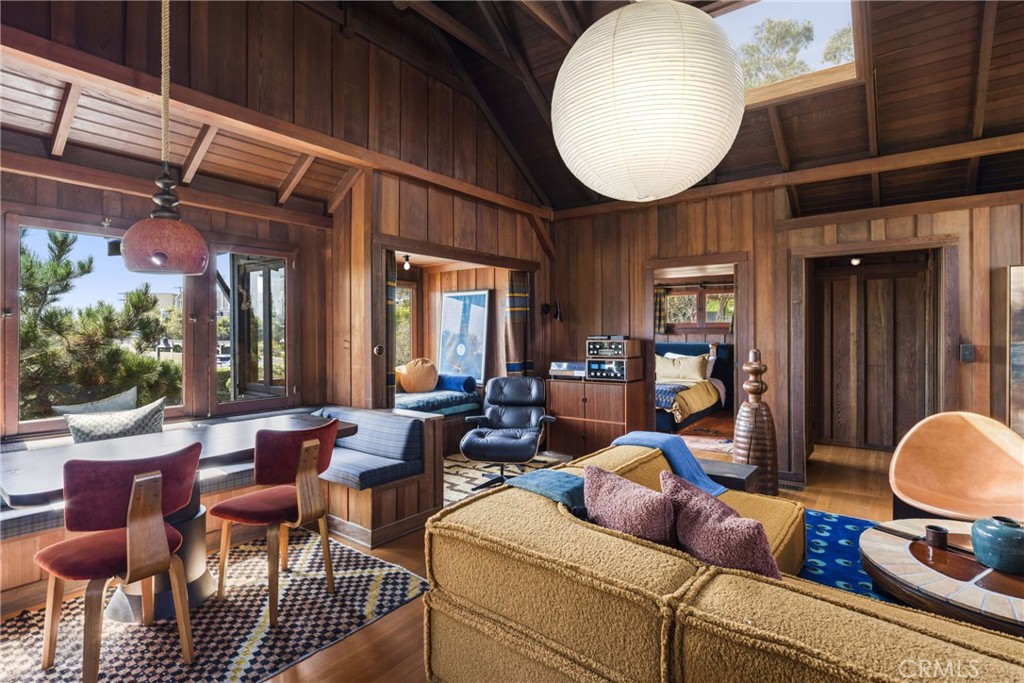 310 Hawthorne Road, Laguna Beach CA 92651 - photo 12