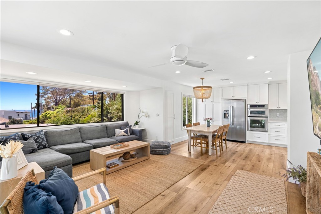 31012 Aliso Circle, Laguna Beach CA 92651 - photo 11