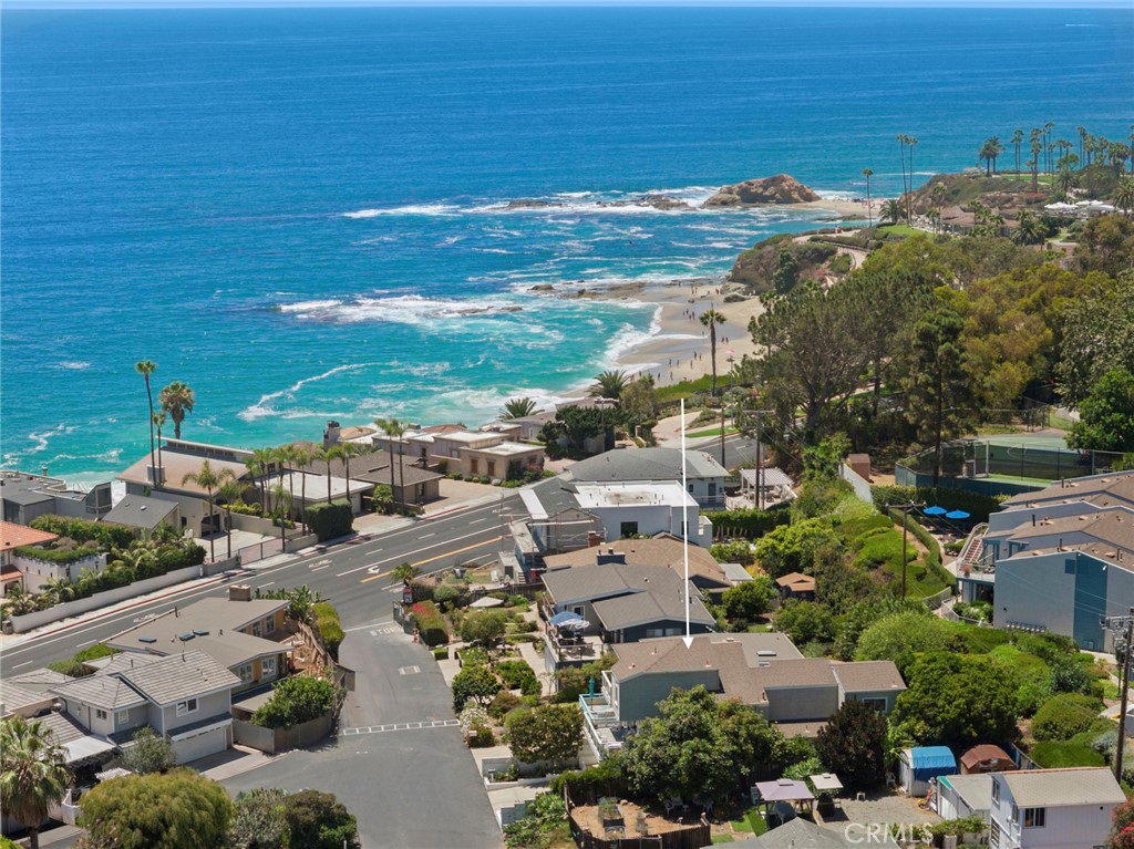 31012 Aliso Circle, Laguna Beach CA 92651 - photo 18