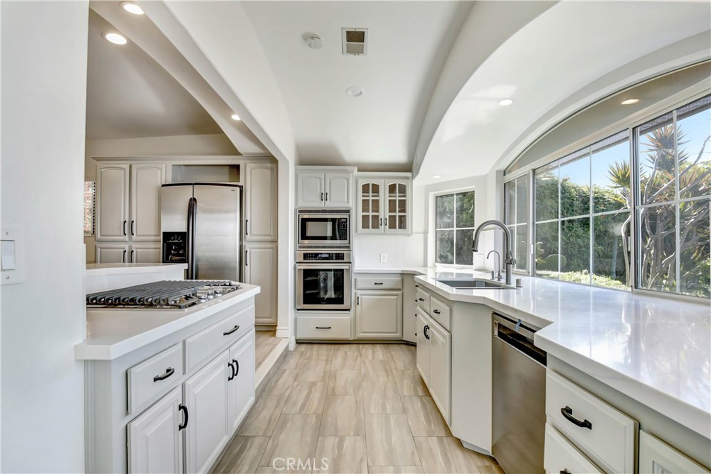 31122 Brooks Street, Laguna Beach CA 92651 - photo 5