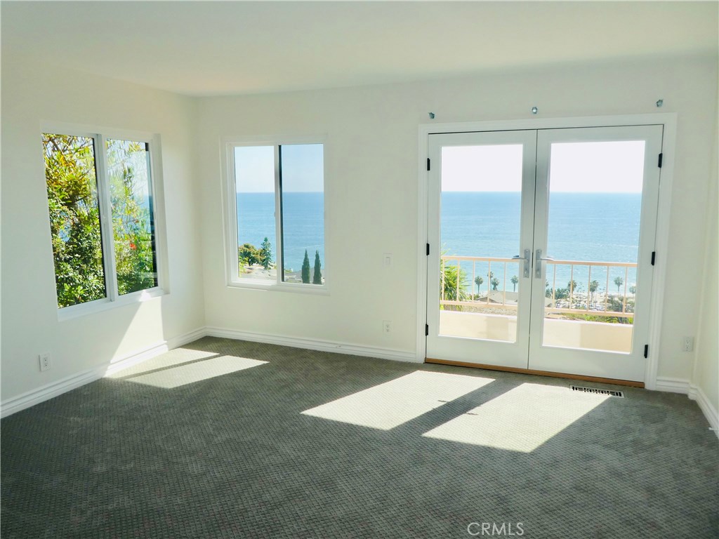 Updated windows and french doors - 31122 Brooks Street, Laguna Beach CA 92651 - photo 25