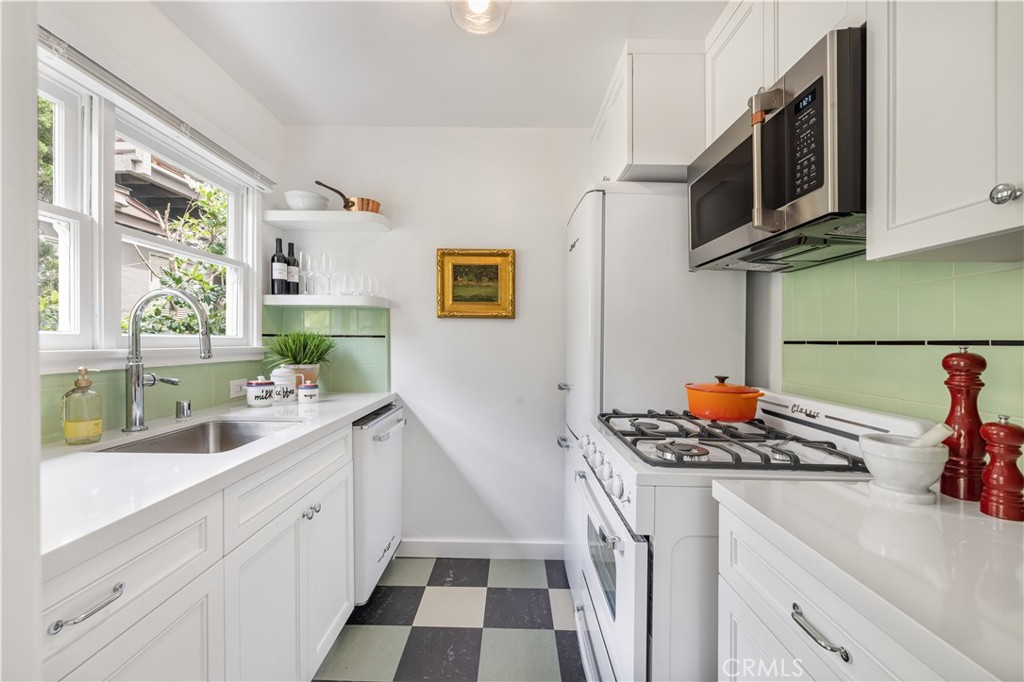 312 Myrtle, Laguna Beach CA 92651 - photo 1