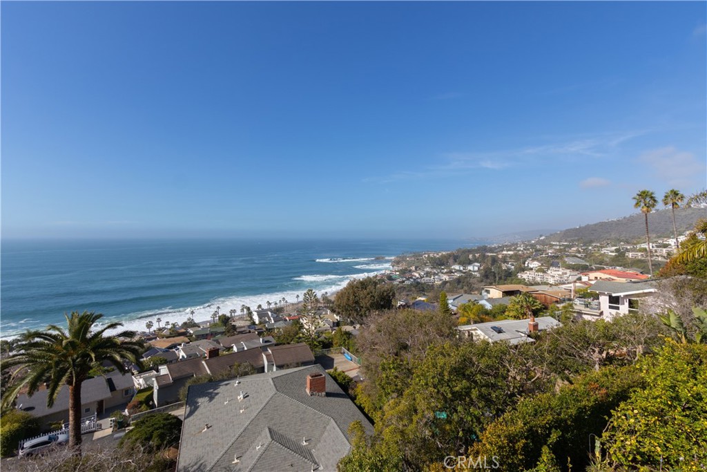 Spectacular ocean panorama from this property! - 31201 Ceanothus, Laguna Beach CA 92651 - photo 1