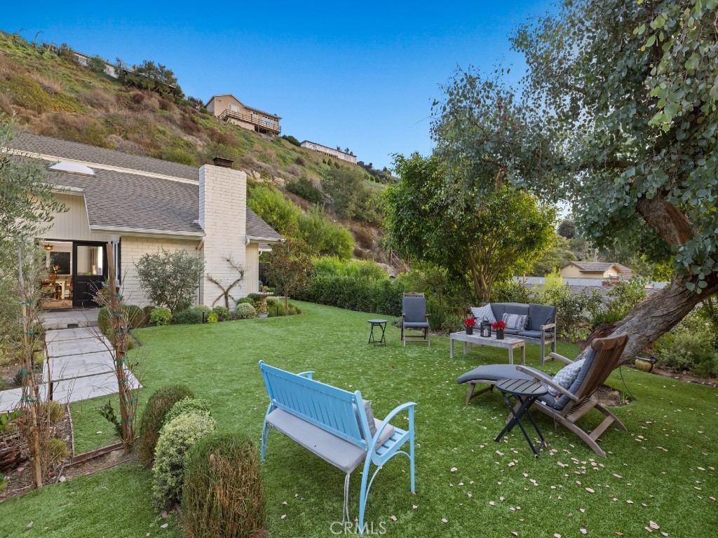 3121 Bern Drive, Laguna Beach CA 92651 - photo 1