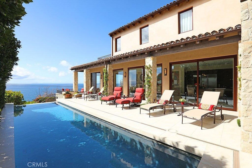 31232 Holly Drive, Laguna Beach CA 92651 - photo 1
