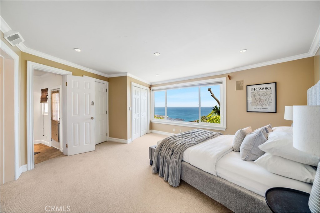 Photo depicts furniture that has been removed from the home. - 31272 Ceanothus Drive, Laguna Beach CA 92651 - photo 22