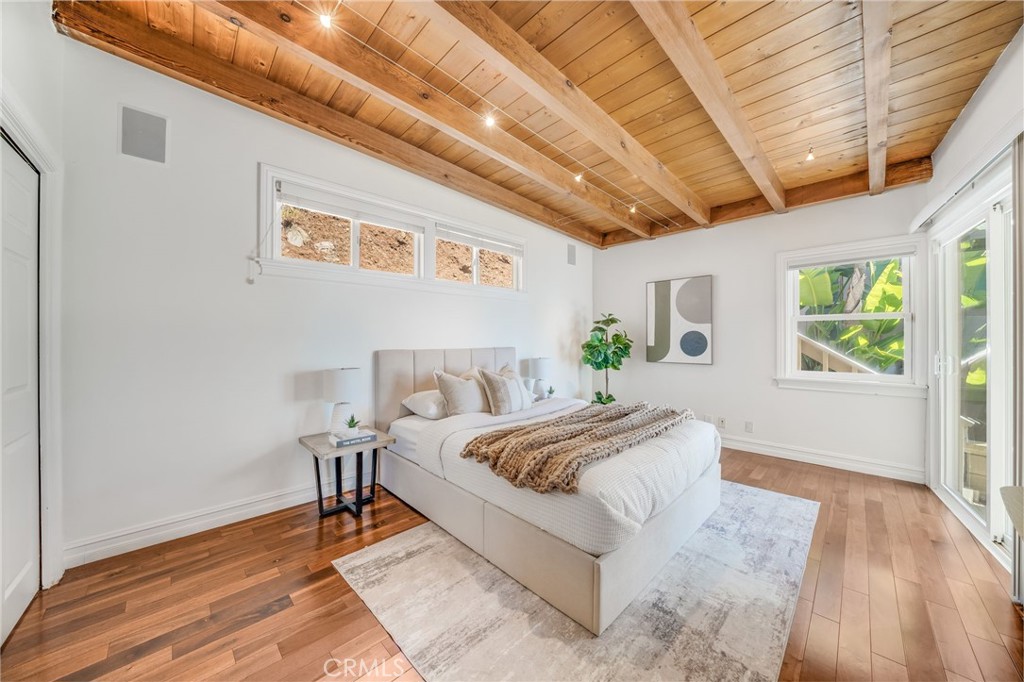 Photo depicts furniture that has been removed from the home. - 31272 Ceanothus Drive, Laguna Beach CA 92651 - photo 24