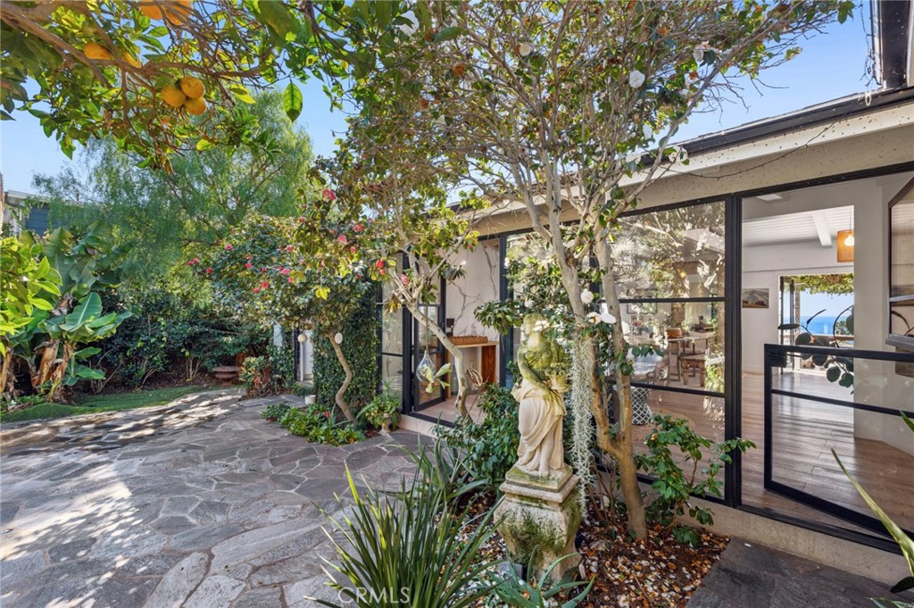 31292 Monterey, Laguna Beach CA 92651 - photo 17