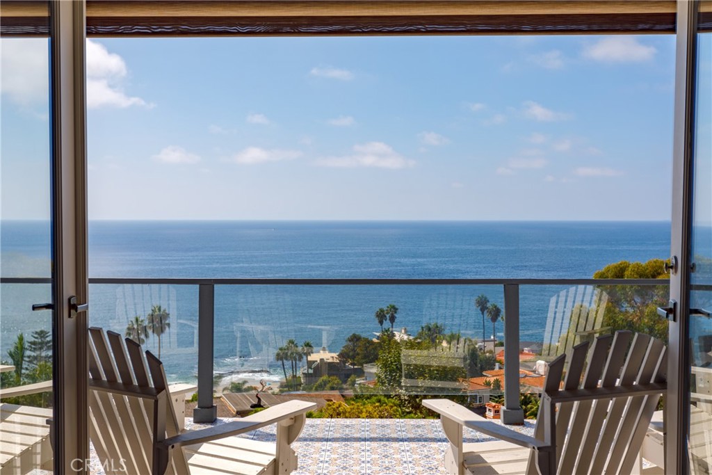 31293 Holly Drive, Laguna Beach CA 92651 - photo 1