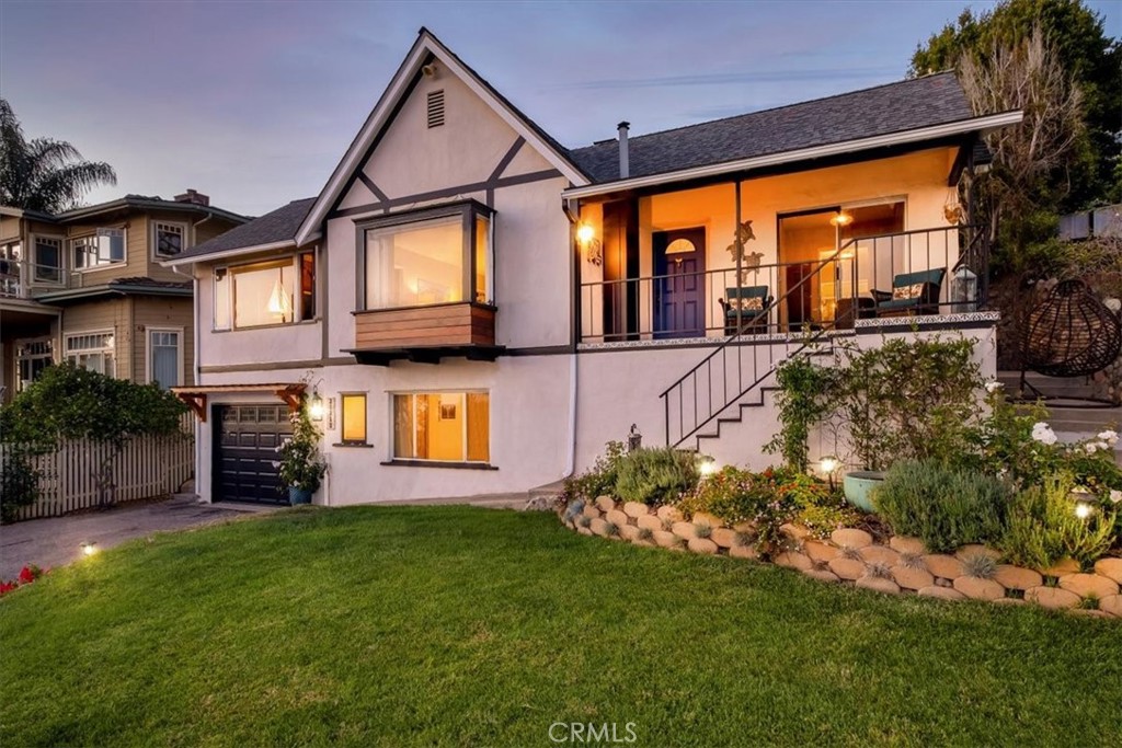 Front of house - 31312 Pedro Street, Laguna Beach CA 92651 - photo 1