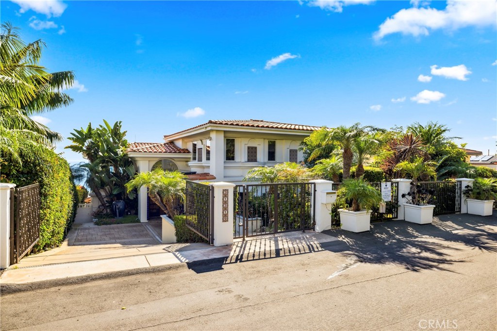 31319 Monterey Street, Laguna Beach CA 92651 - photo 1