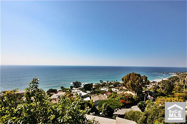 Enjoy panoramic ocean views from this contemporary estate home - 31341 CEANOTHUS Drive, Laguna Beach CA 92651 - photo 1