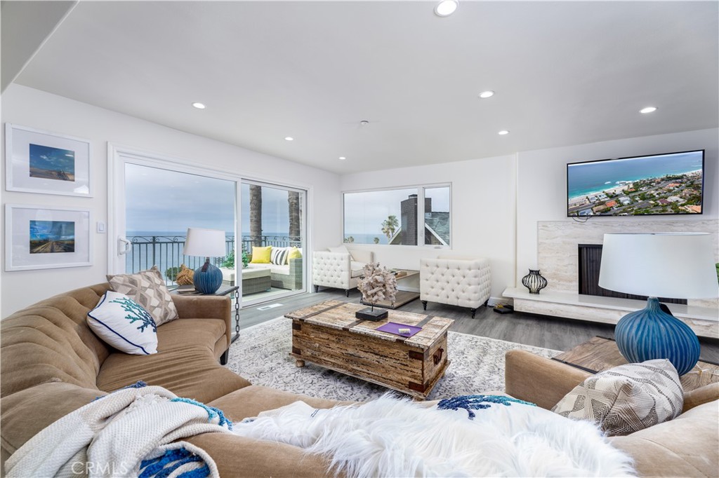 31365 Monterey Street, Laguna Beach CA 92651 - photo 1
