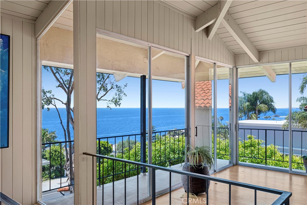 31381 Monterey Street, Laguna Beach CA 92651 - photo 3