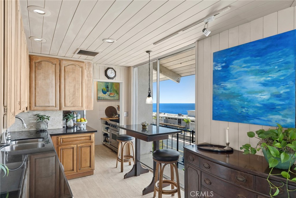 31381 Monterey Street, Laguna Beach CA 92651 - photo 14
