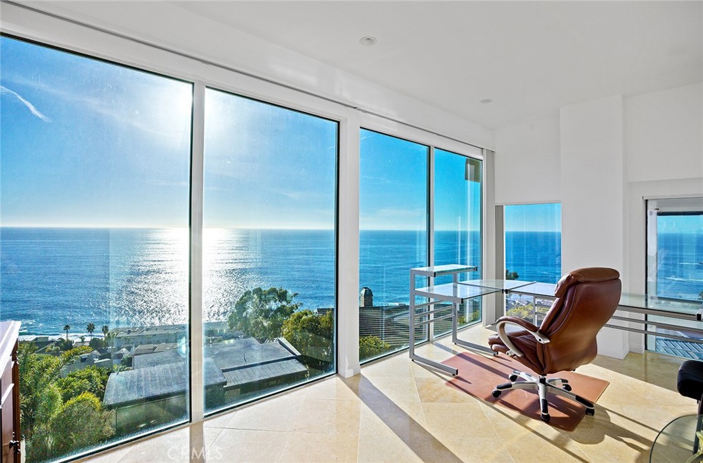 31402 Ceanothus Drive, Laguna Beach CA 92651 - photo 25