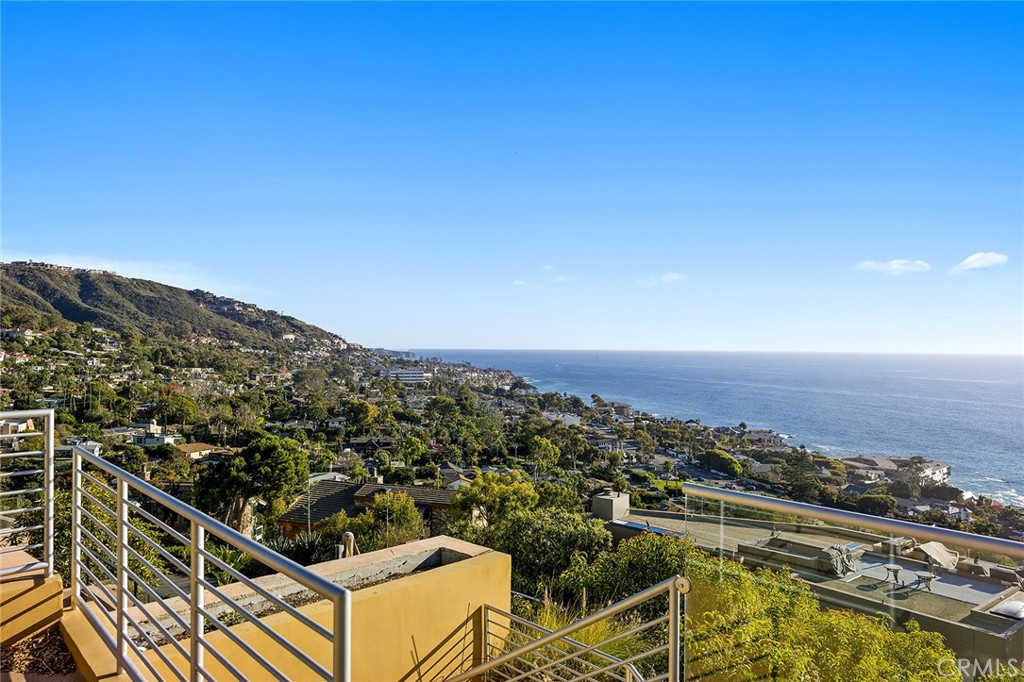 31402 Ceanothus Drive, Laguna Beach CA 92651 - photo 33