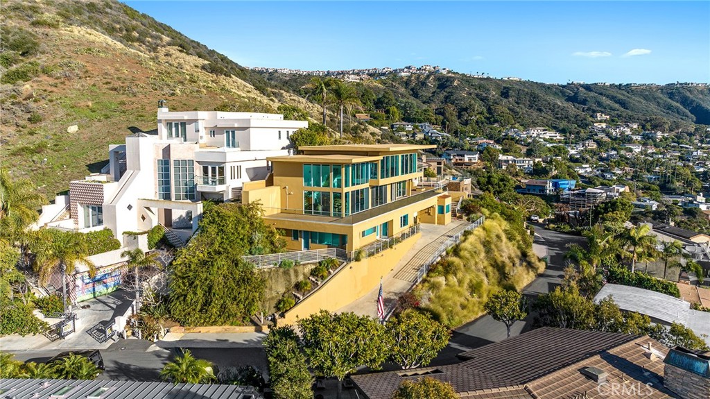 31402 Ceanothus Drive, Laguna Beach CA 92651 - photo 35
