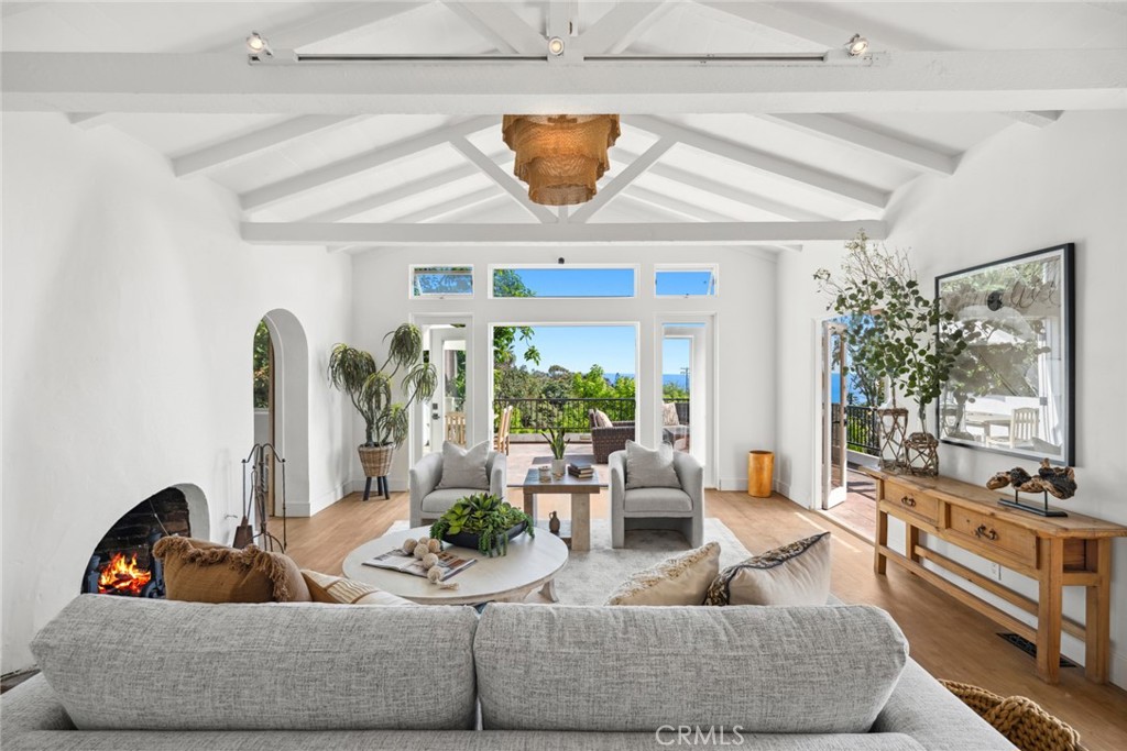 31402 Ocean View, Laguna Beach CA 92651 - photo 2