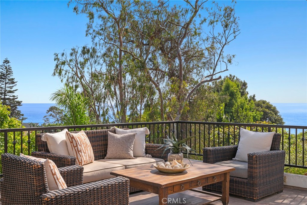 31402 Ocean View Street, Laguna Beach CA 92651 - photo 1