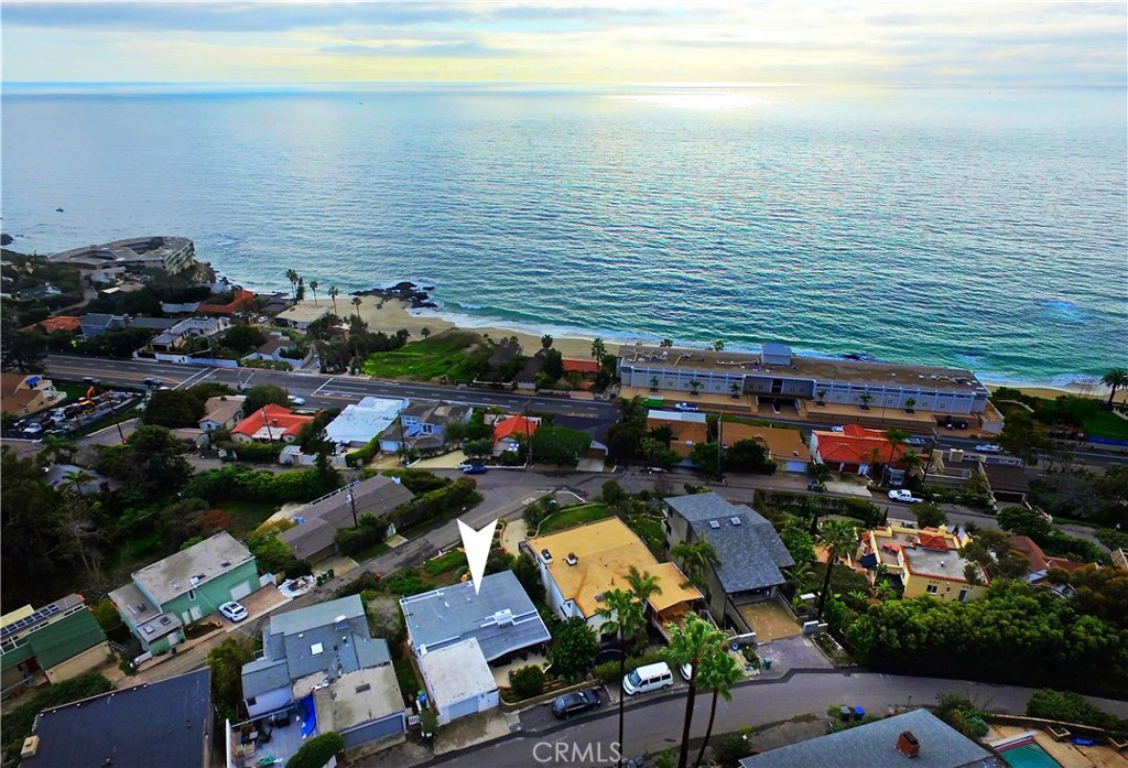 31421 Holly Drive, Laguna Beach CA 92651 - photo 1