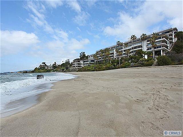 Wonderful south corner unit in the Laguna Royale! - 31423 COAST 59, Laguna Beach CA 92651 - photo 1