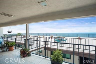 Enjoy an enormous deck that is shared with only three condos. An entertainers dream. - 31423 Coast 78, Laguna Beach CA 92651 - photo 1