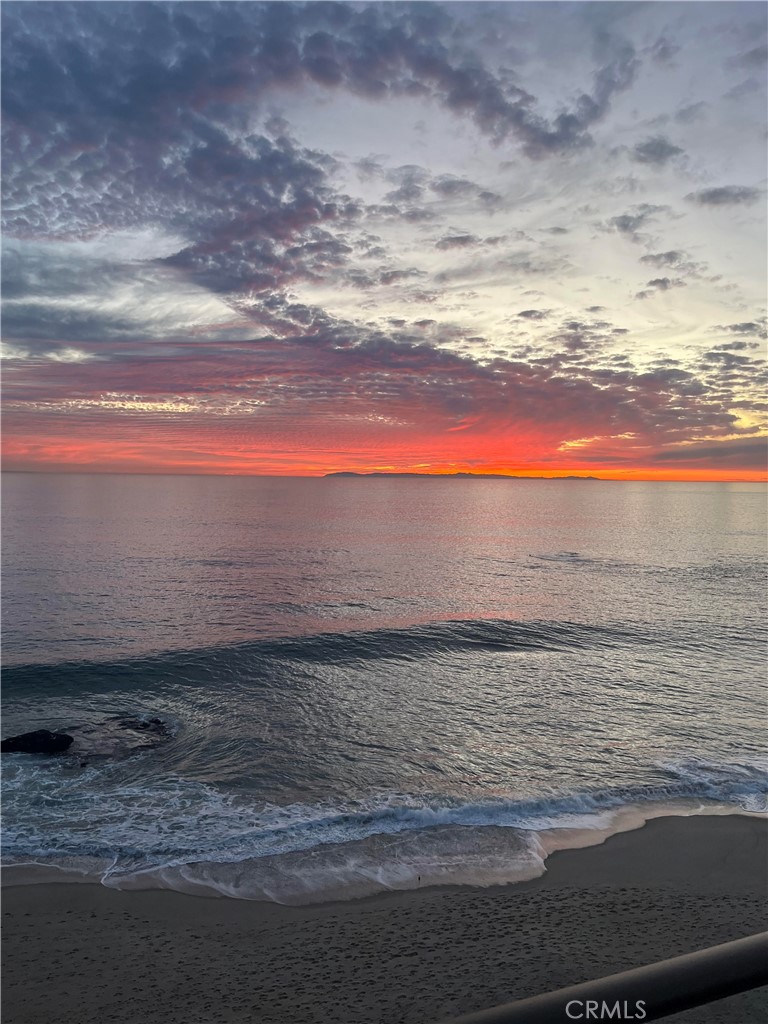 CATALINA SUNSET - 31423 Coast Highway S 12, Laguna Beach CA 92651 - photo 4