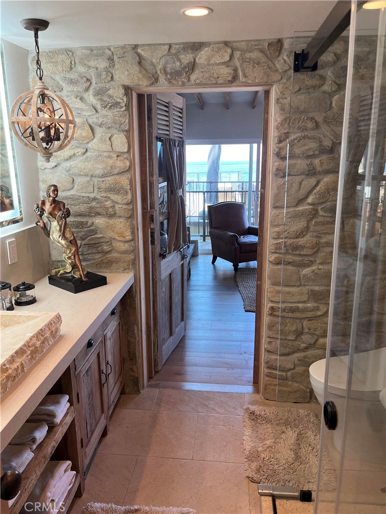MASTER BATH - 31423 Coast Highway S 12, Laguna Beach CA 92651 - photo 16
