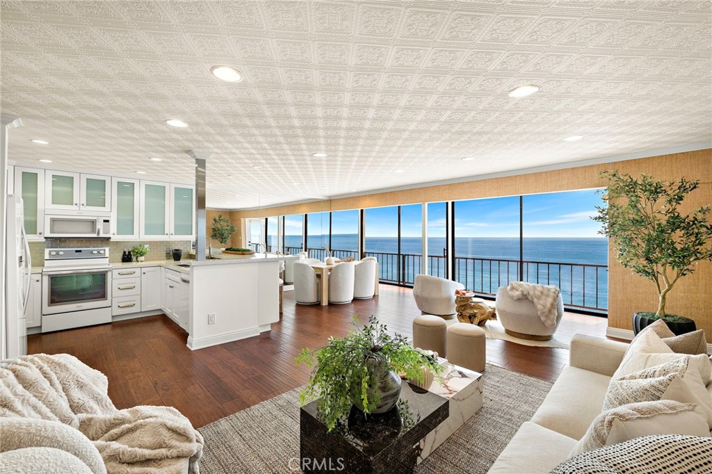 31423 Coast Hwy 61, Laguna Beach CA 92651 - photo 6
