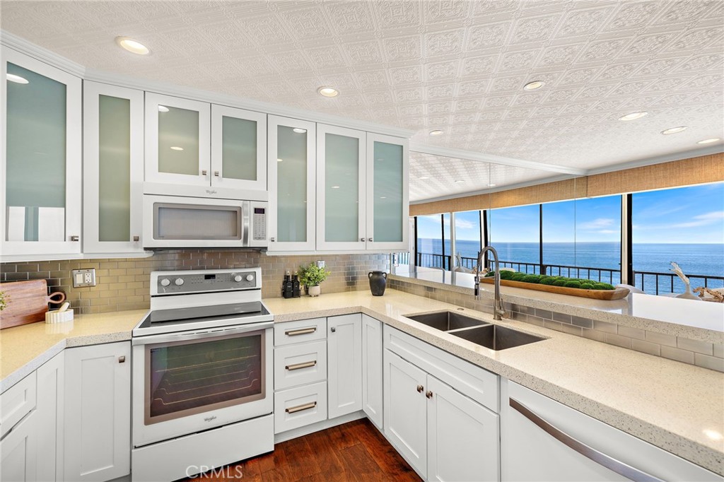 31423 Coast Hwy 61, Laguna Beach CA 92651 - photo 17