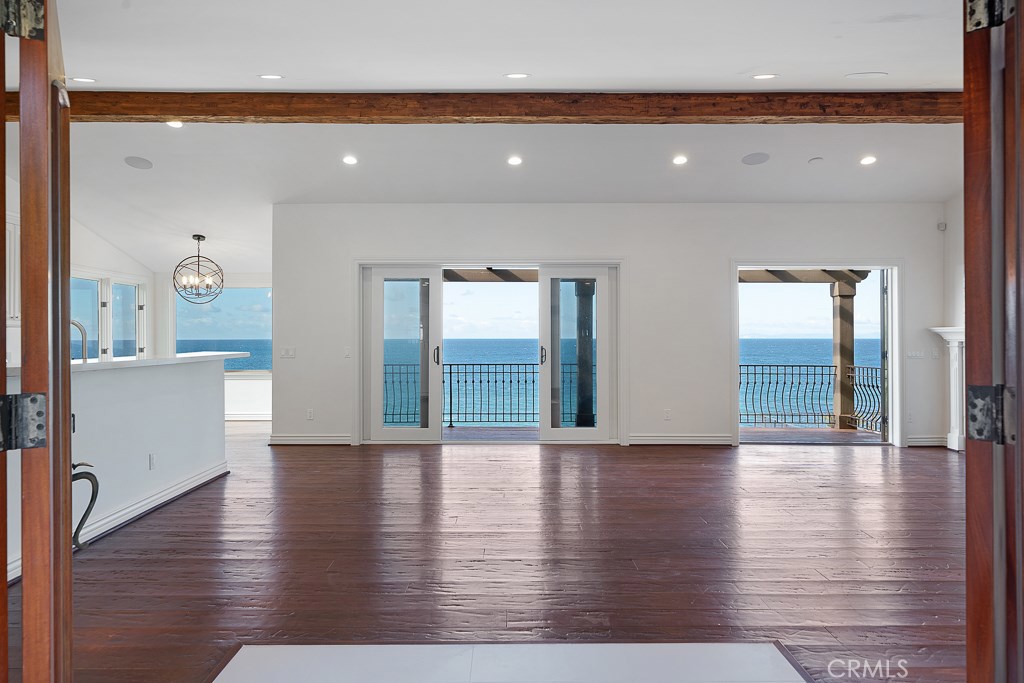 31425 Coast, Laguna Beach CA 92651 - photo 1