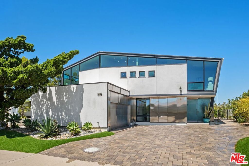 3144 Alta Laguna Boulevard, Laguna Beach CA 92651 - photo 1