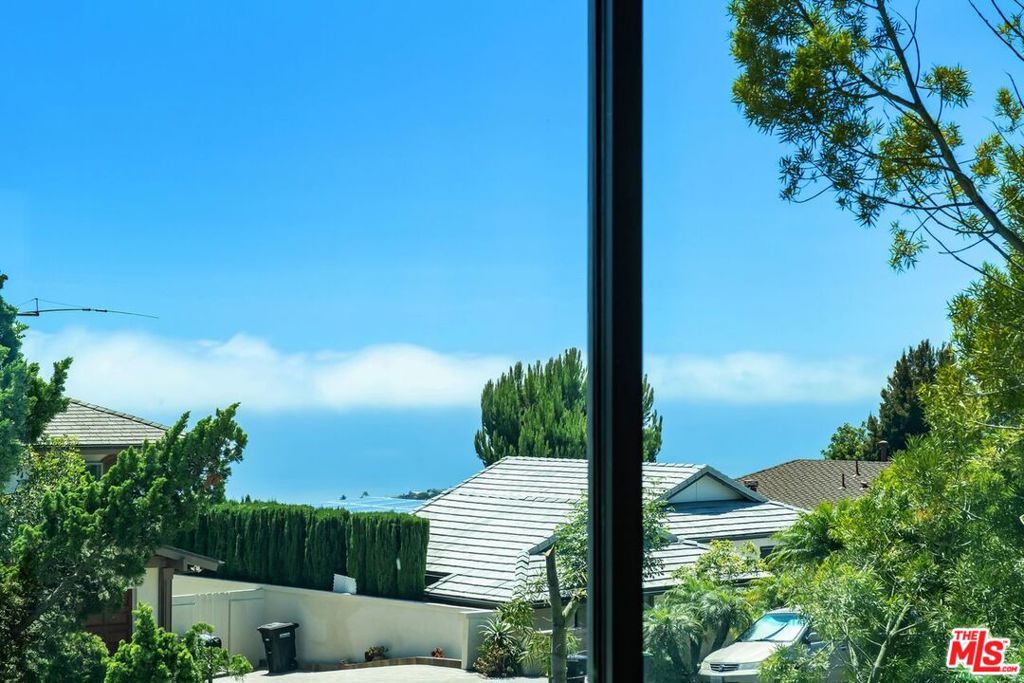 3144 Alta Laguna Boulevard, Laguna Beach CA 92651 - photo 14