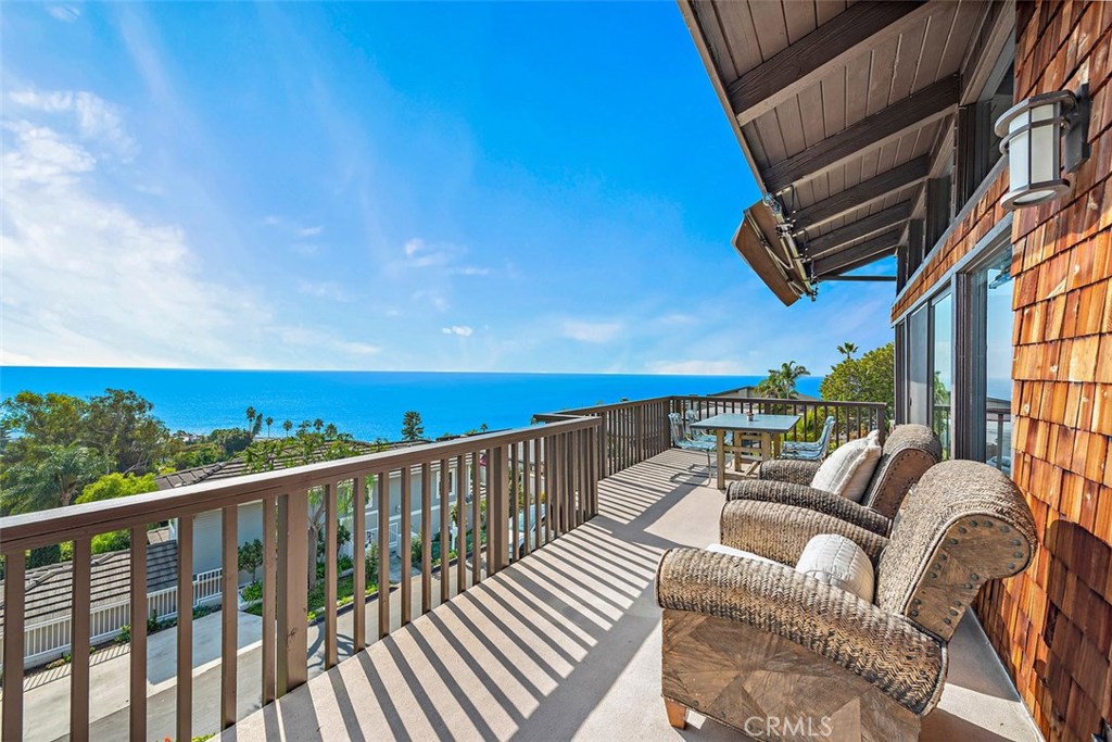 31452 Holly Drive, Laguna Beach CA 92651 - photo 1