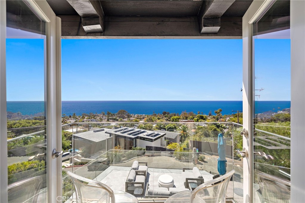 31502 Mar Vista, Laguna Beach CA 92651 - photo 2