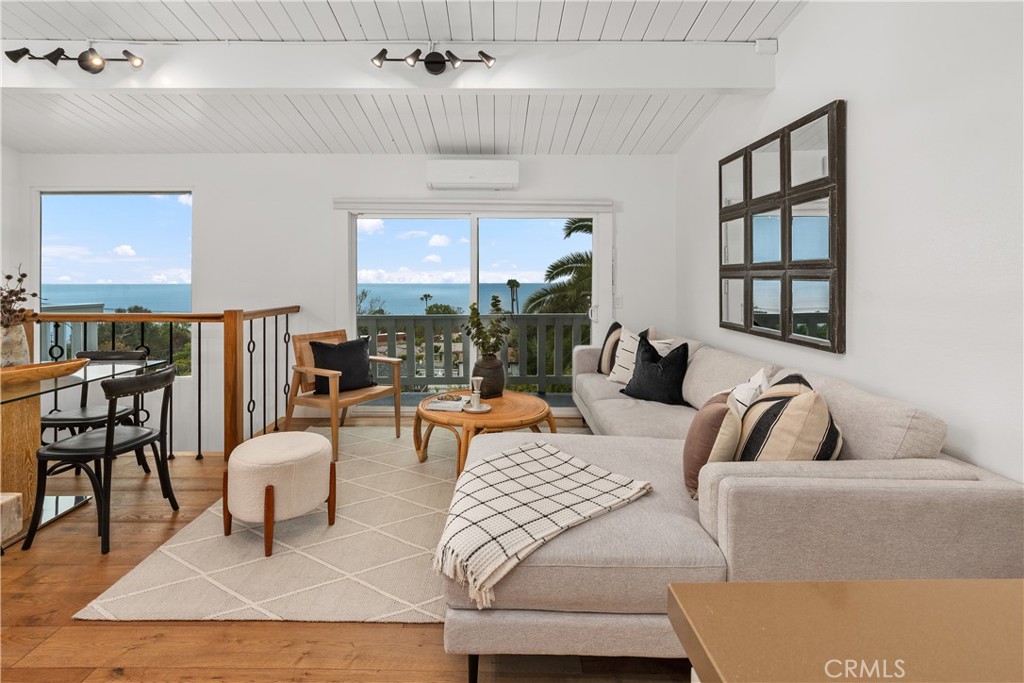 Welcome to your 4 bedroom beach house - 31503 Eagle Rock Way, Laguna Beach CA 92651 - photo 1