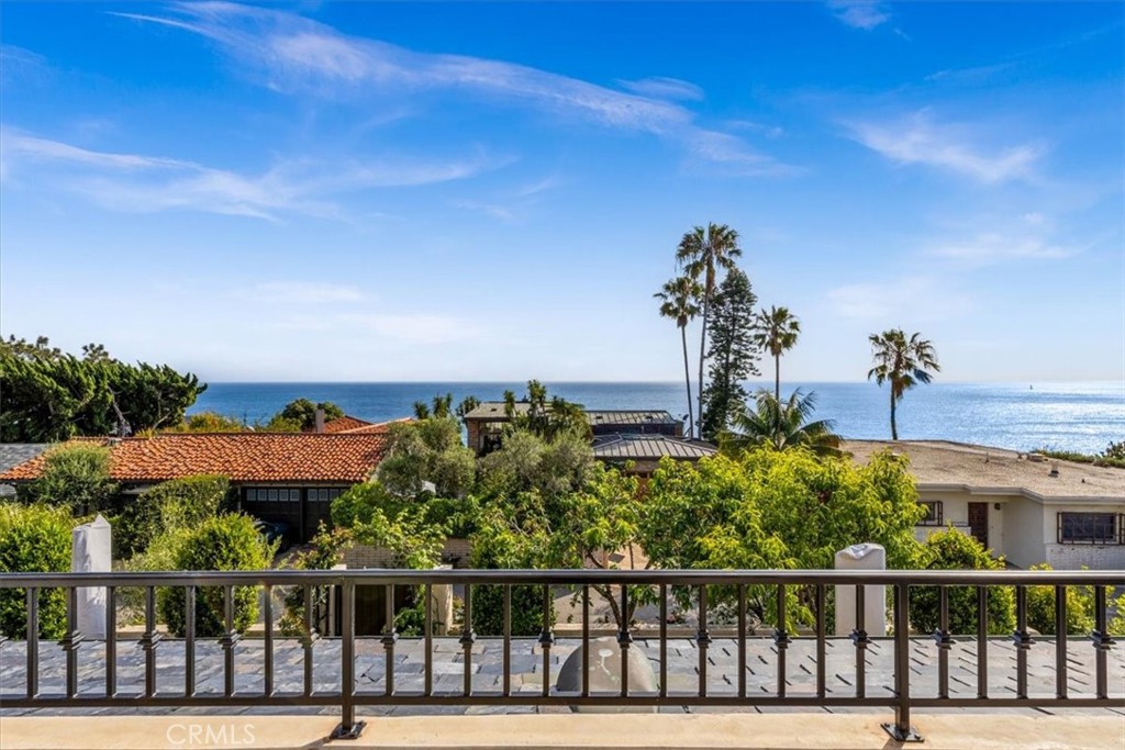 31512 Bluff, Laguna Beach CA 92651 - photo 2