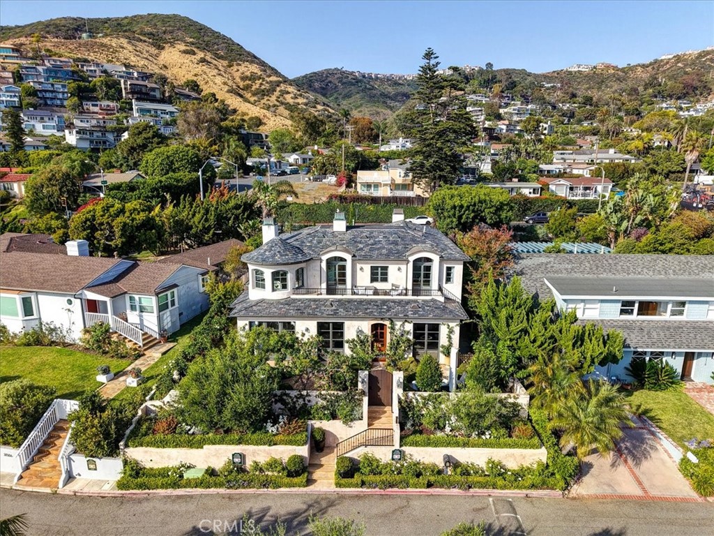 31512 Bluff, Laguna Beach CA 92651 - photo 4